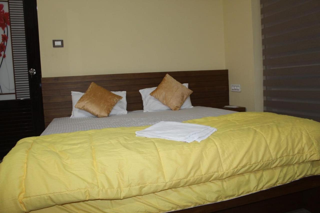 Orchid Villa Pinangode Exterior foto